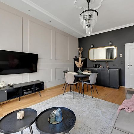 Old Town Ogarna IV Glamour By Downtown Apartments กดัญสก์ ภายนอก รูปภาพ