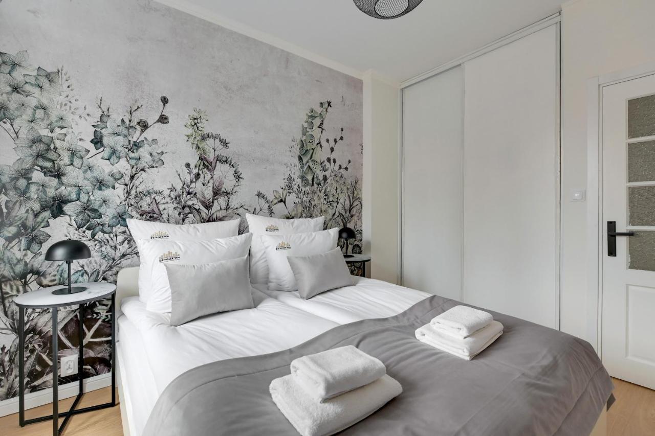 Old Town Ogarna IV Glamour By Downtown Apartments กดัญสก์ ภายนอก รูปภาพ